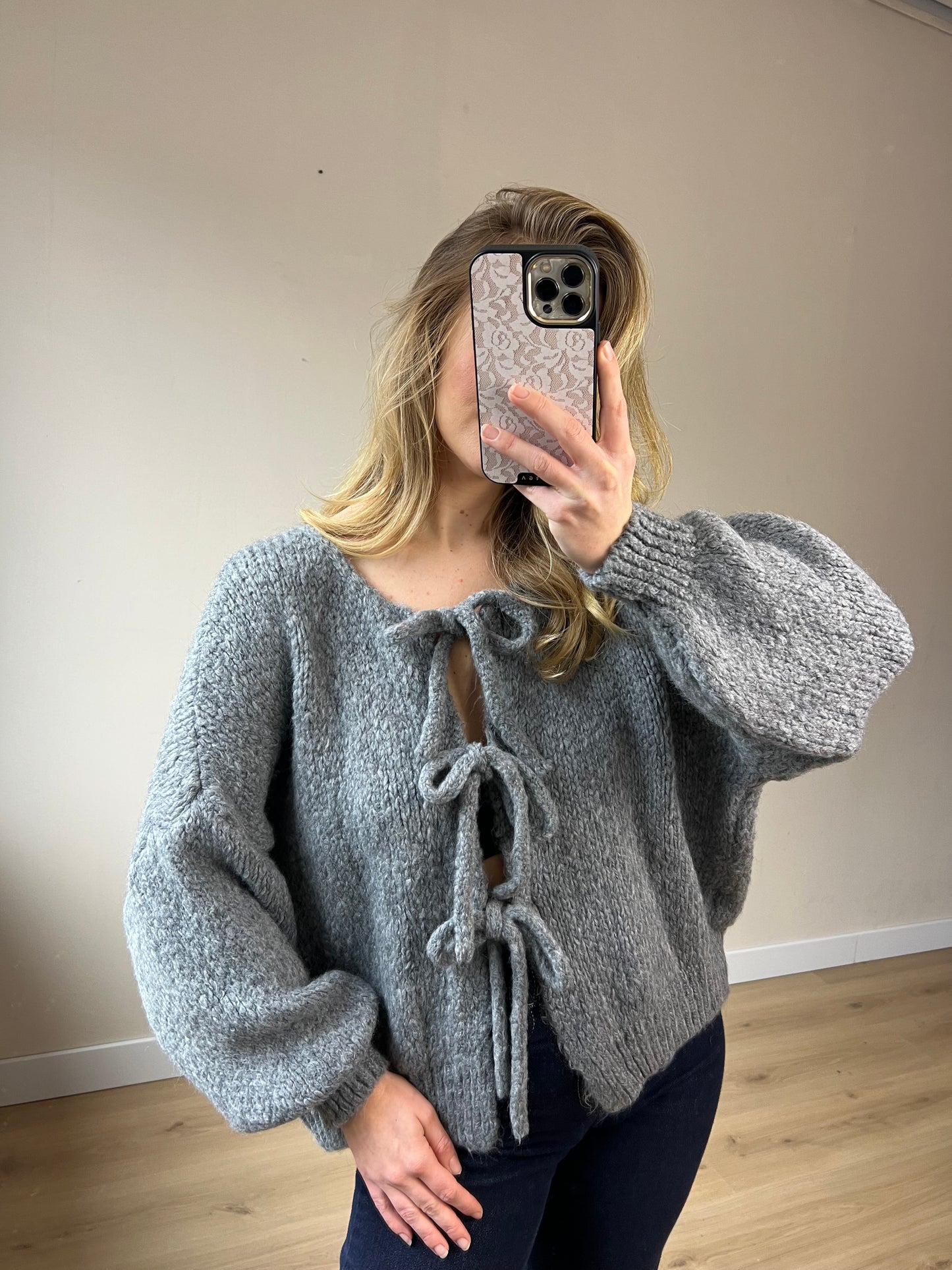 Bow Sweater Grey