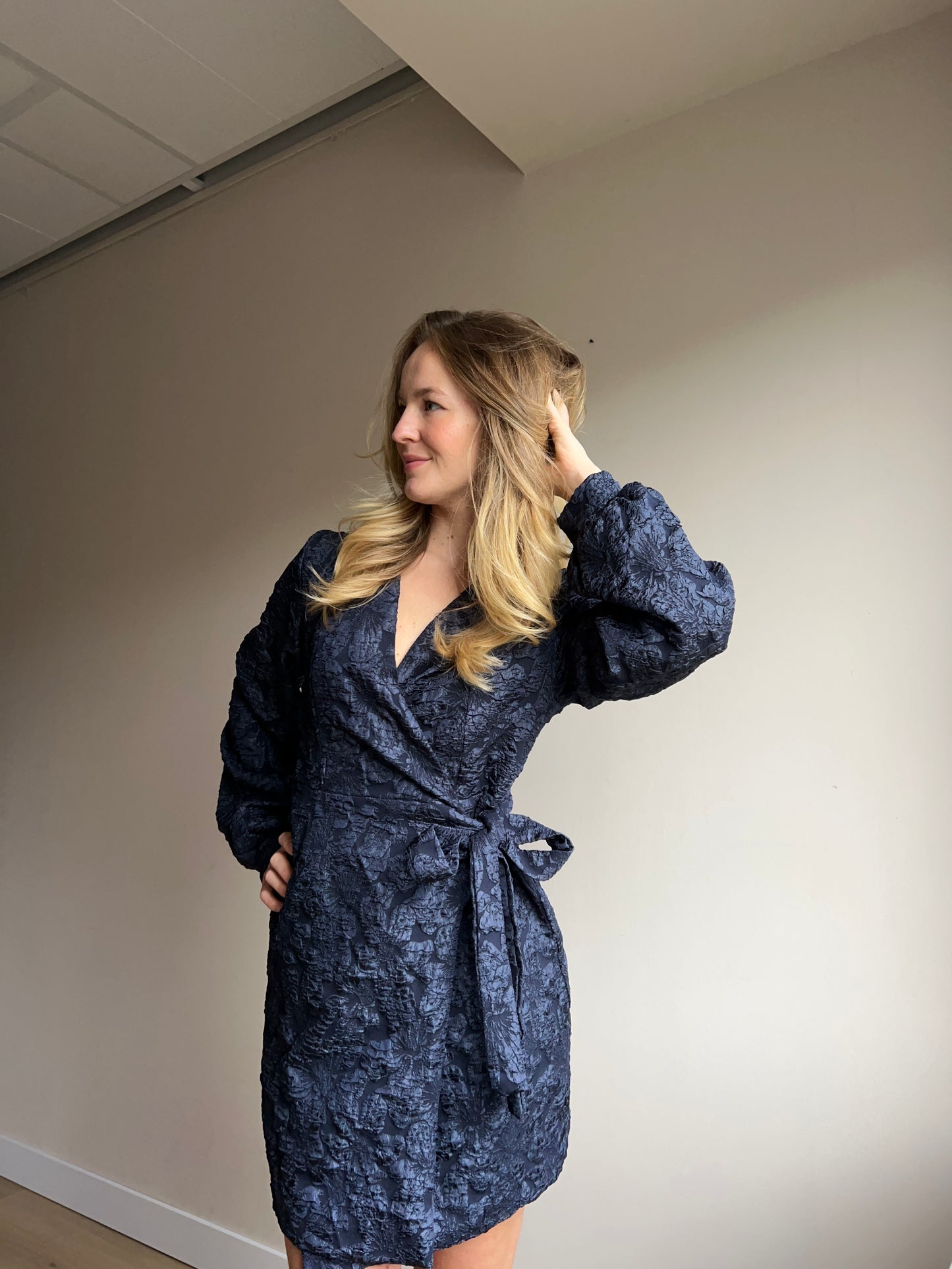 Chique Wrap Dress Navy